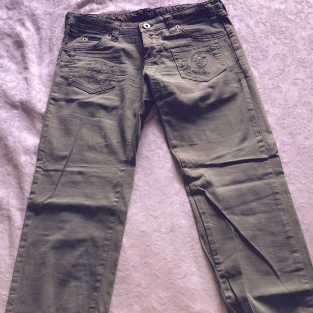 Gorgeous cropped Dolce and Gabbana Stretch Jeans